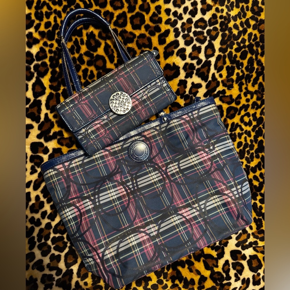 Coach Tartan Plaid Poppy Glam Signature Should Tote Bag Purple Logo & Wallet